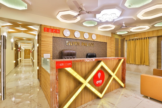 OYO 19501 ホテル シルバー パレス