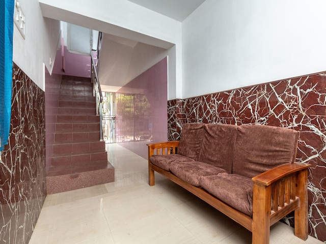 OYO 19396 クリスタル レジデンシー