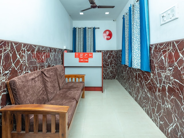 OYO 19396 クリスタル レジデンシー