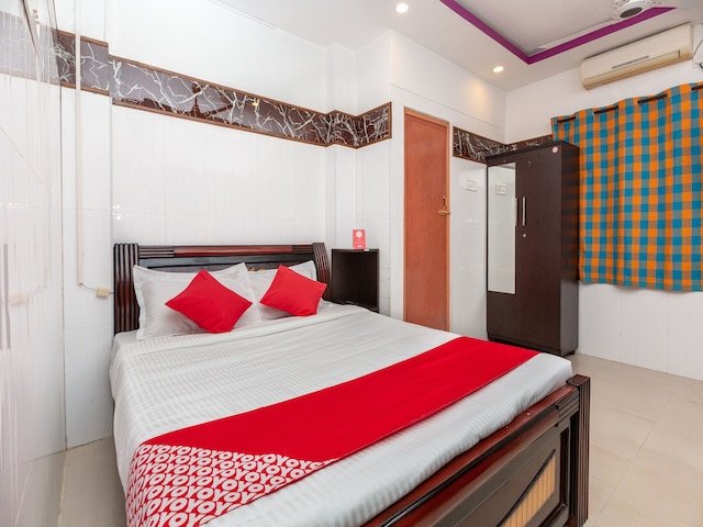 OYO 19396 クリスタル レジデンシー