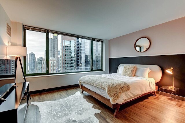 ザ ストライタス - バイブラント スタジオ イン ハート オブ ダウンタウン