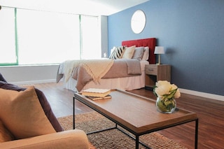 ザ ガルフストリーム - バイブラント スタジオ ハート オブ ダウンタウン