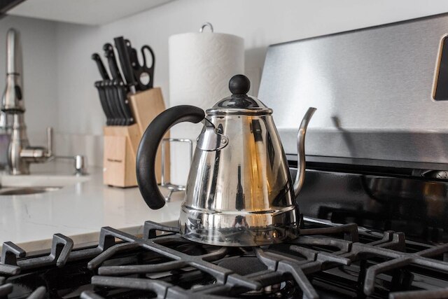 チェスナット チャーム - モダン 1 ベッドルーム イン ダウンタウン