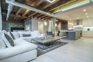 スペーシャス & プライベート 3 ベッドー ラグジュアリー コンド イン ダウンタウン