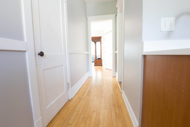 リンカーン パークにある伝統的な魅力あふれるアパート - ベッドルーム 3 室、電車駅まですぐ