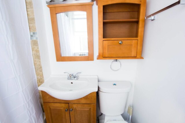 リンカーン パークにある伝統的な魅力あふれるアパート - ベッドルーム 3 室、電車駅まですぐ