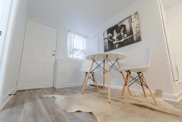 コージー 1 ベッドルーム イン ハート オブ ローガン スクエア & ニア トレイン