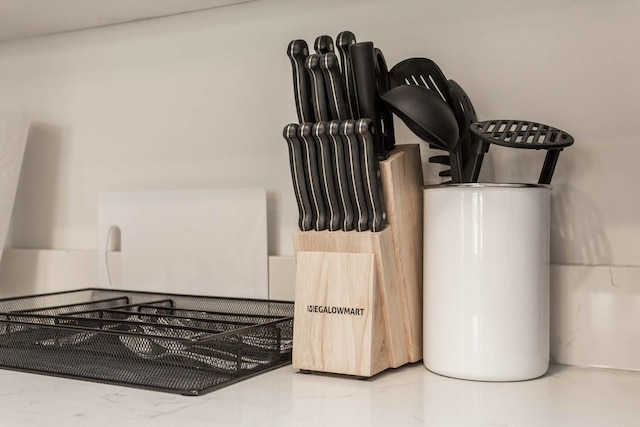 ブラック ウォルナット - モダン 1 ベッドルーム イン ダウンタウン