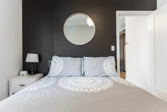 ブラック ウォルナット - モダン 1 ベッドルーム イン ダウンタウン