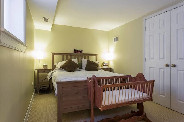 スペーシャス スプリット レベル アパートメント - グレート フォー グループス