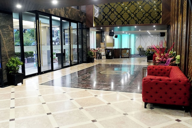 ビバリー ホテル バタム