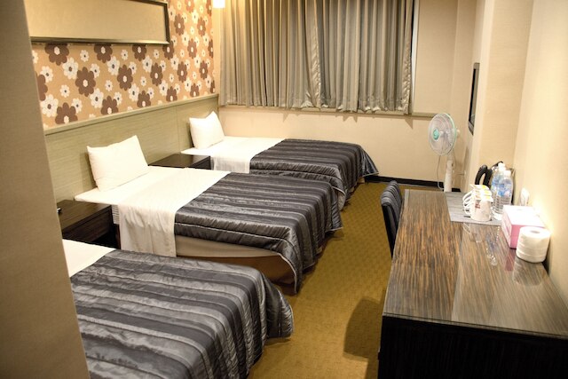 ホーム フル ホテル