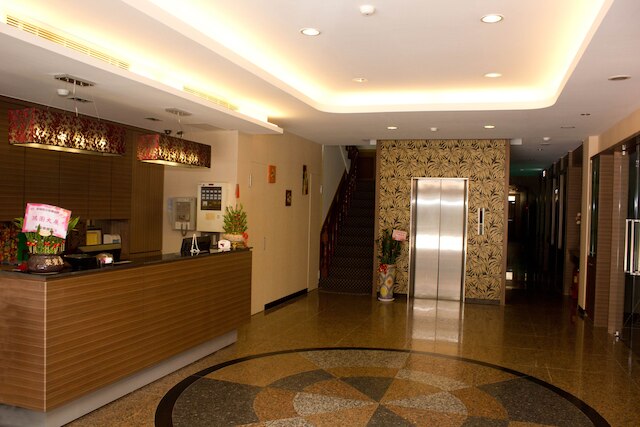 ホーム フル ホテル