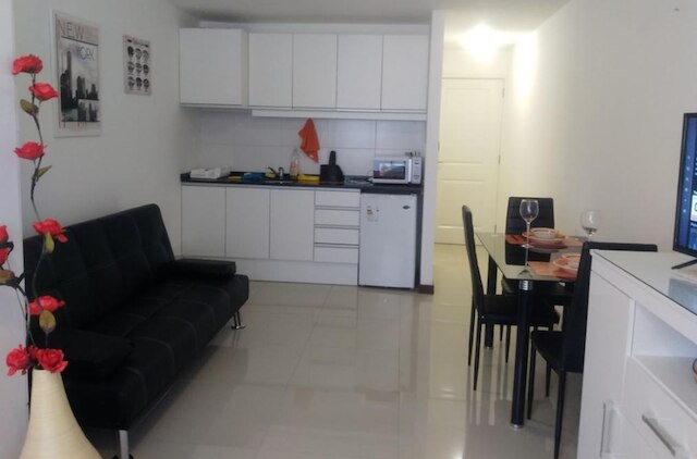 アラス センチュリー タワー