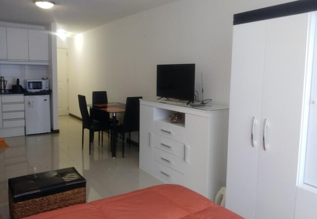 アラス センチュリー タワー