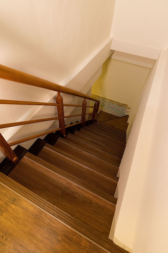 イージン B&B (逸境站前民宿)