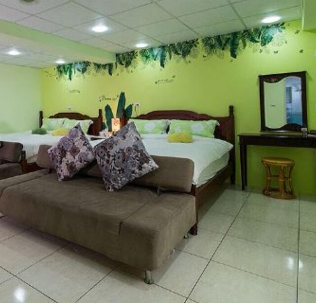 イージン B&B (逸境站前民宿)