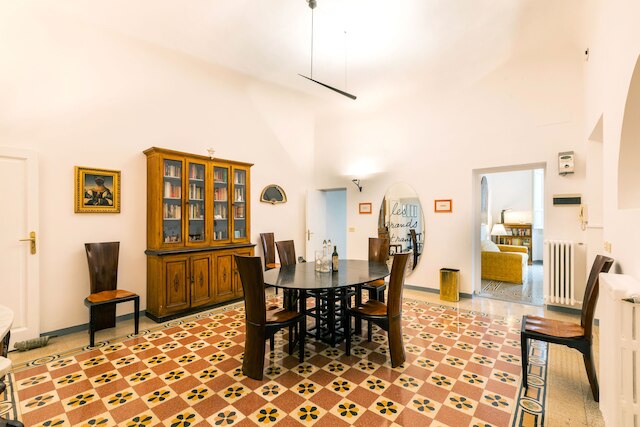 ヴィア グエルファ - アンピオ アパルタメント