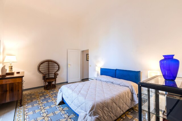 ヴィア グエルファ - アンピオ アパルタメント