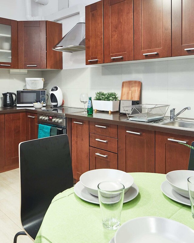 ゾリボルツ グリーン ガーデン アパートメント