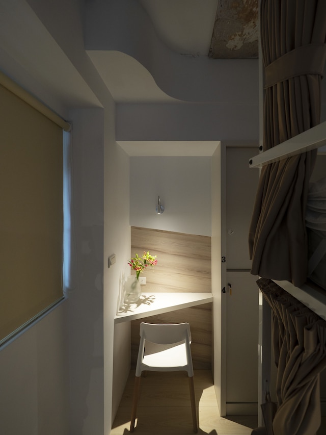 ライト イン - ホステル (輕旅背包客棧 LIGHT INN)