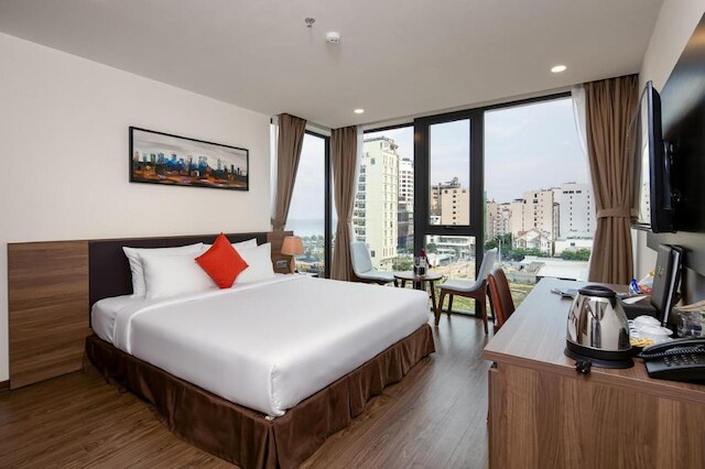 アムンラオーシャンホテル