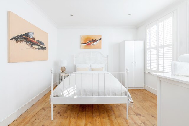 ブライト ウェルカミング アパートメント、テラスあり、フルハム ベッド 3 台