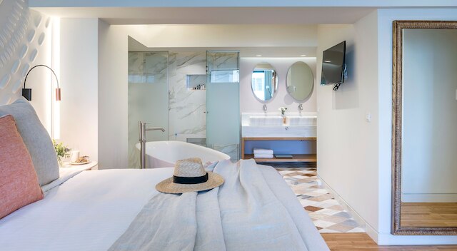 ニッチ ホテル アテネ