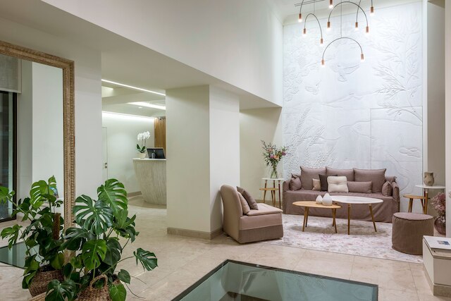 ニッチ ホテル アテネ