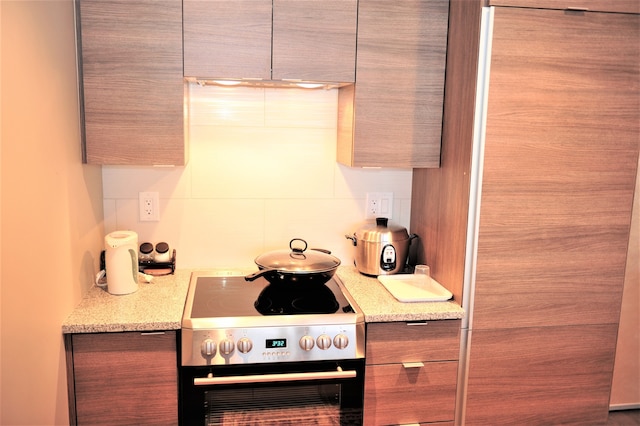 ブランニュー 1 ベッドルーム 1 デン コンド イン バンクーバー