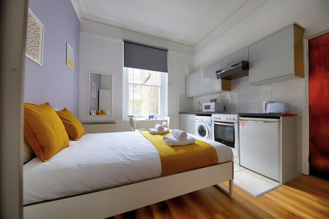 IN3 ミディアム スタジオ