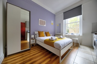 IN3 ミディアム スタジオ