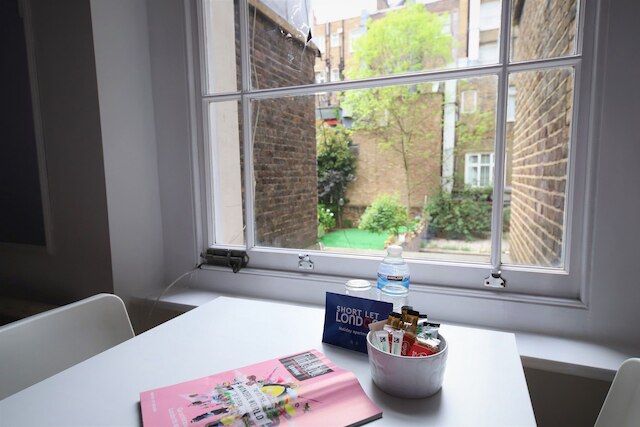 IN3 ミディアム スタジオ