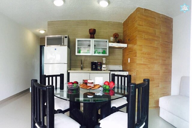 ビーチの近くのモダンなアパートメント