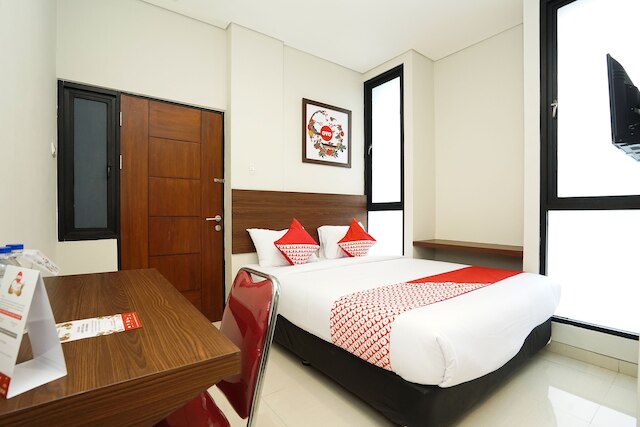 キャピタル O 449 ザ コリンズ