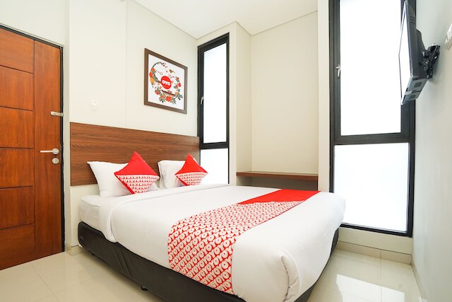 キャピタル O 449 ザ コリンズ