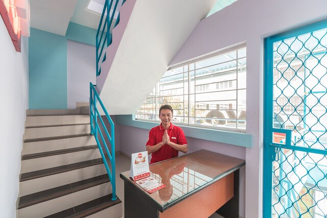 ホテル O バルコン ビル