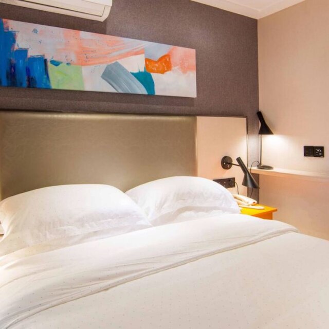 ヴィルク ホテル珠海ゴンベイ (Vyluk蔚徕酒店(珠海拱北口岸店)›