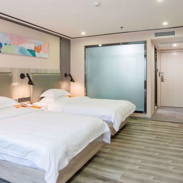 ヴィルク ホテル珠海ゴンベイ (Vyluk蔚徕酒店(珠海拱北口岸店)›