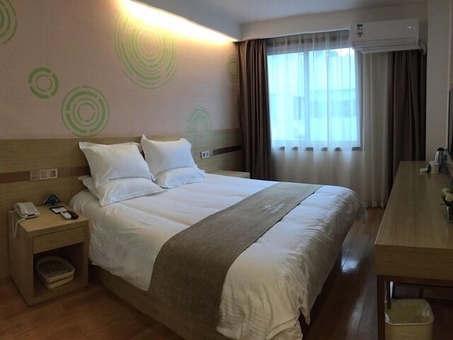 グリーンツリー イン シーアン シンチョン ディストリクト レールウェイ ステーション ウーコウ メトロ ステーション ホテル