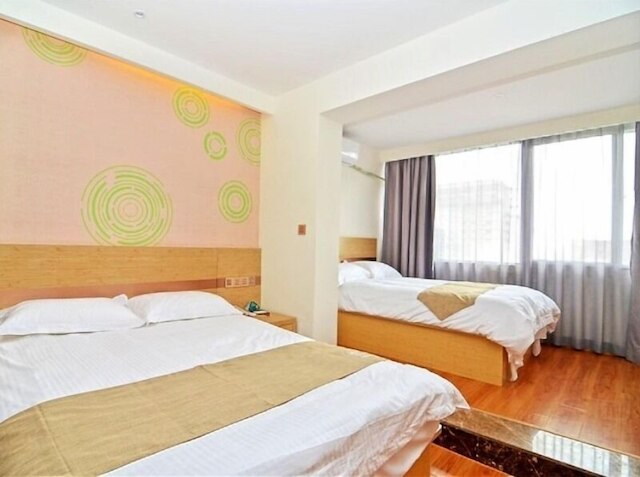 グリーンツリー イン シーアン シンチョン ディストリクト レールウェイ ステーション ウーコウ メトロ ステーション ホテル