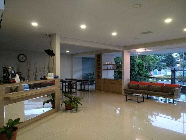 ホテル ソニック エアポート スマラン