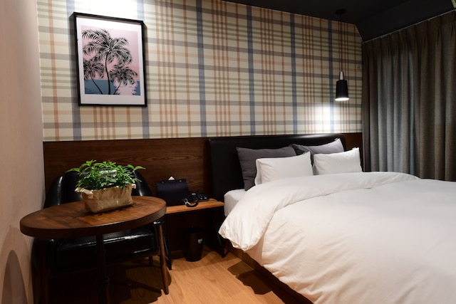 ブラウン ドット 大淵