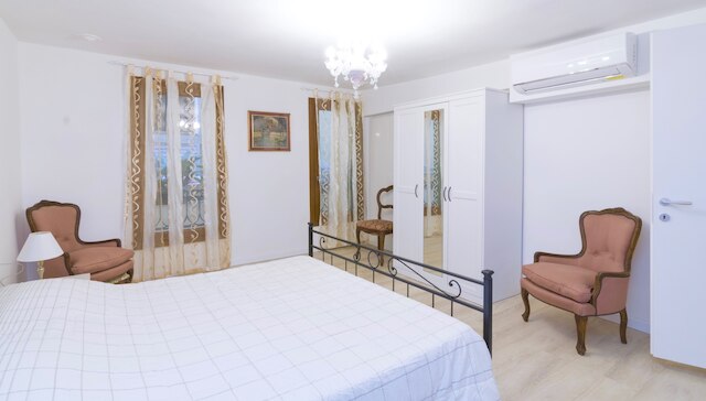 カ アルベルト アパートメンツ 1