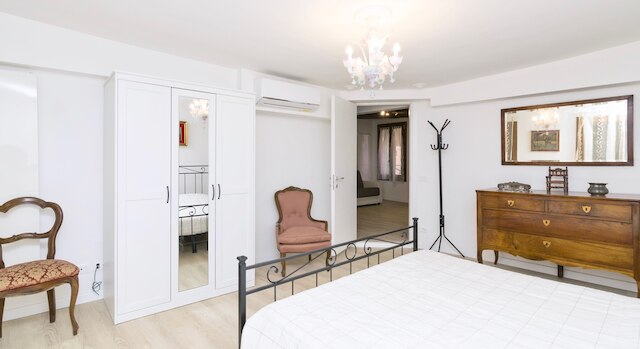 カ アルベルト アパートメンツ 1