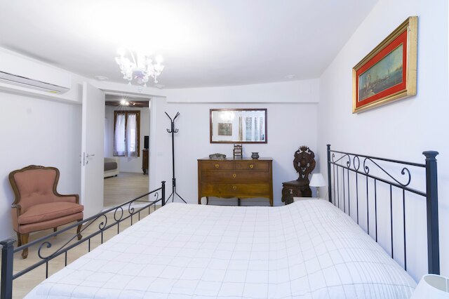 カ アルベルト アパートメンツ 1