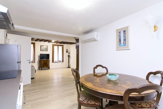 カ アルベルト アパートメンツ 1