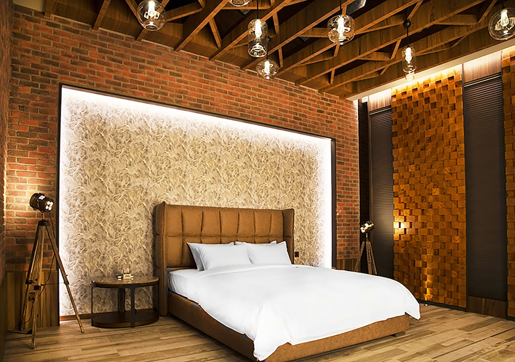 9.ロイヤル グループ モーテル フォン シャン ブランチ (高雄御宿Motel - 鳳山館)