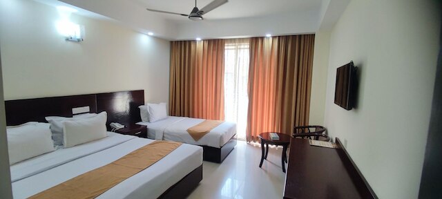 ホテル シー ウッタラ