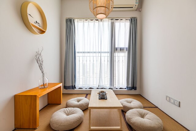 ローカルズ ブティック アパートメント フアファ プラザ 7 (路客精品民宿 - 珠海華發商都七號店)